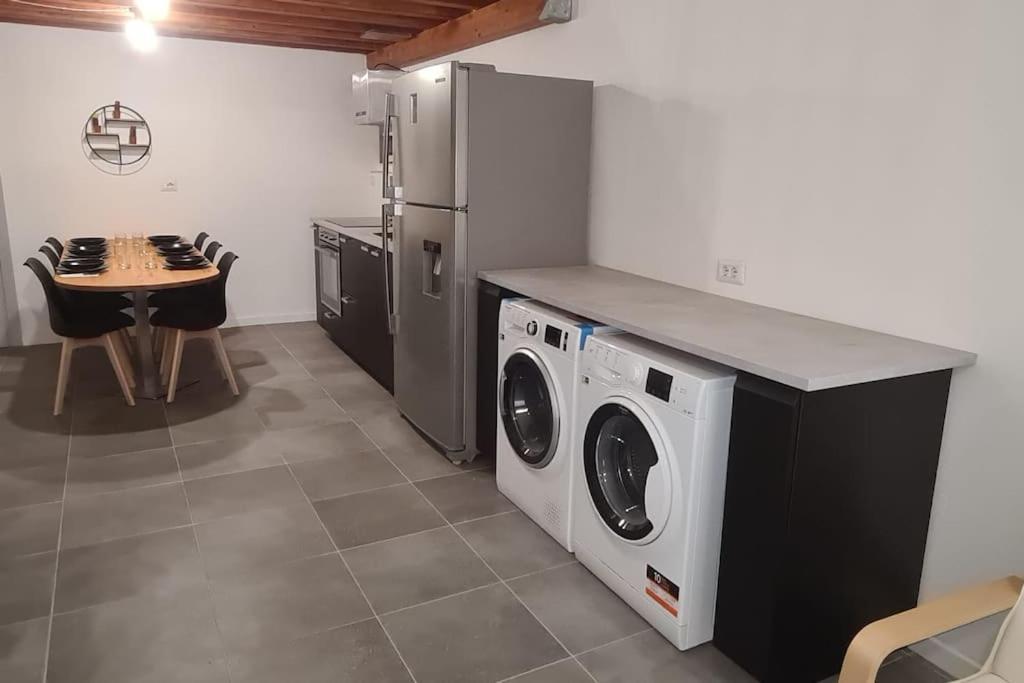 Appartamento Al Centro Di Cagliari Bagian luar foto