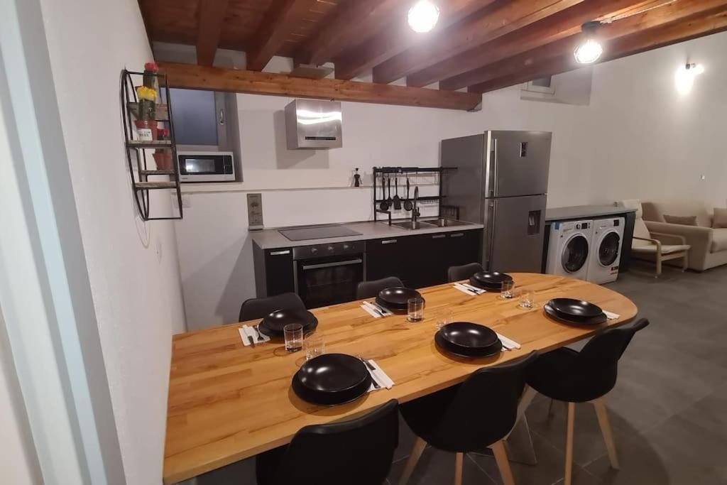 Appartamento Al Centro Di Cagliari Bagian luar foto