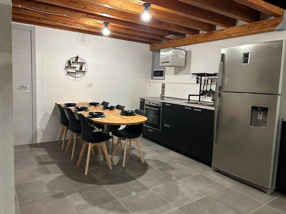 Appartamento Al Centro Di Cagliari Bagian luar foto